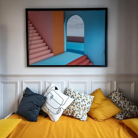 Apartment Fontenelle, Magnifique F3 Haussmanien A *
